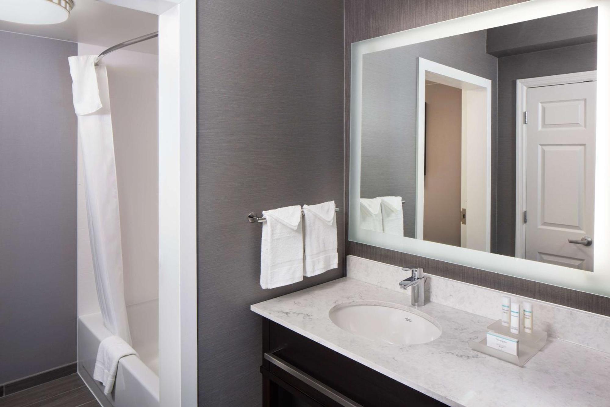 Homewood Suites By Hilton Atlanta Lenox Buckhead Exterior photo